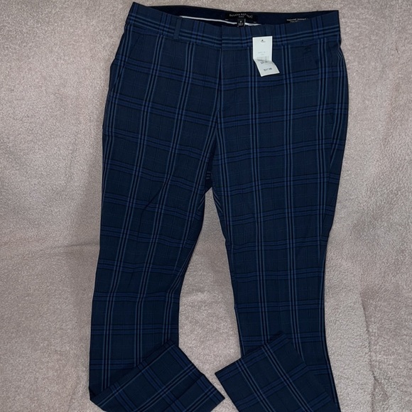 Banana Republic Pants - BANANA republic pin stripped pants